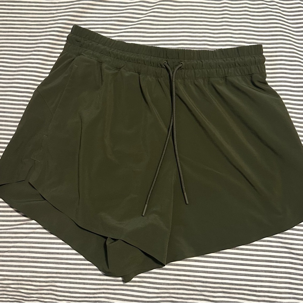 Athleta Green Athletic Shorts Lightweight Elastic Waist